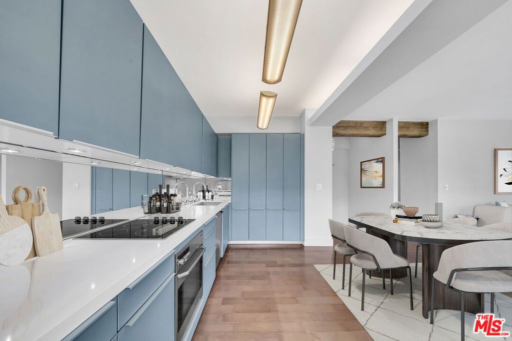 Photo of 109 N Sycamore Avenue #102, Los Angeles, CA 90036 (MLS # 25601475)