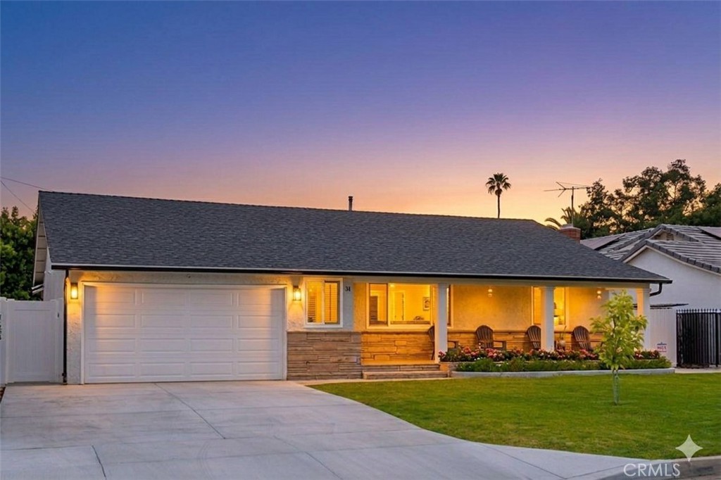 31 W Le Roy Avenue