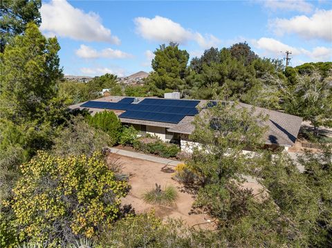 Photo of 18730 Chapae Lane, Apple Valley, CA 92307 (MLS # HD25243985)