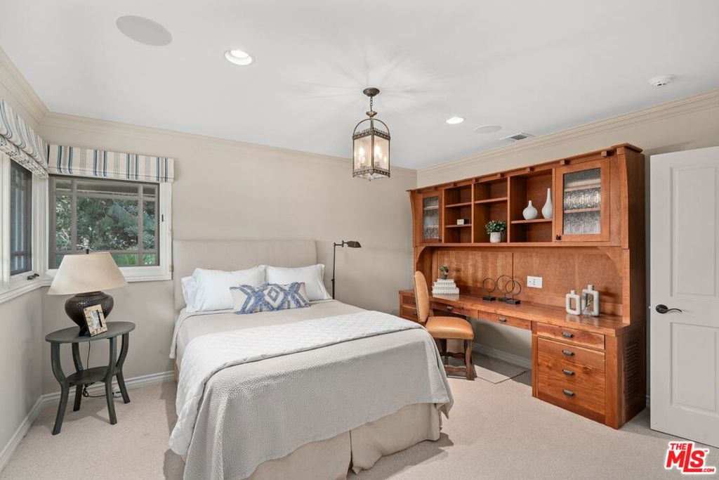 Little Holmby - Residential