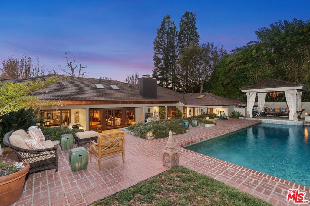 Little Holmby - Residential