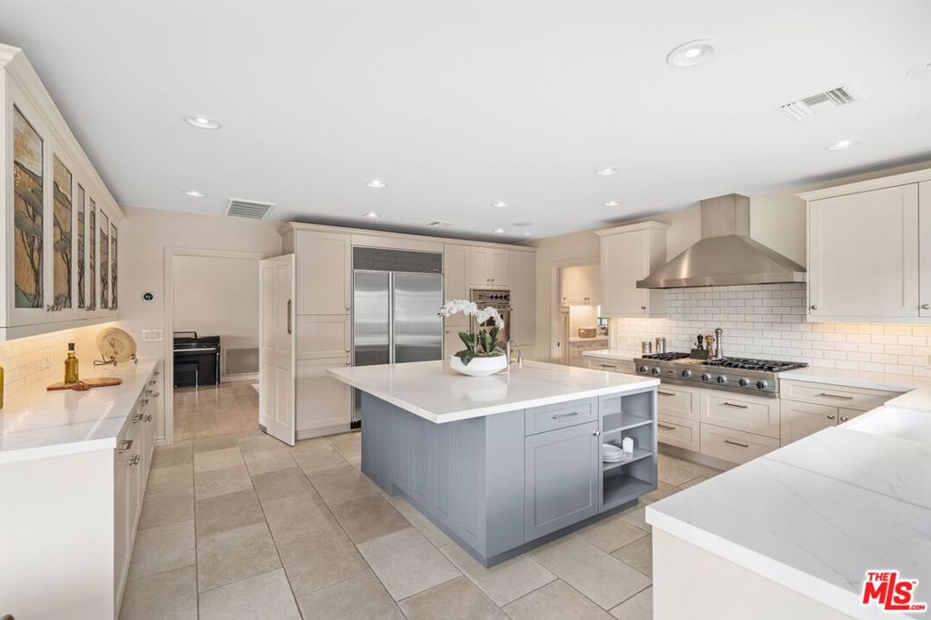 Little Holmby - Residential