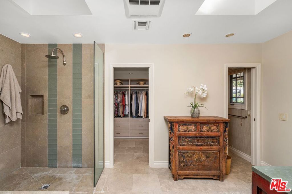 Little Holmby - Residential