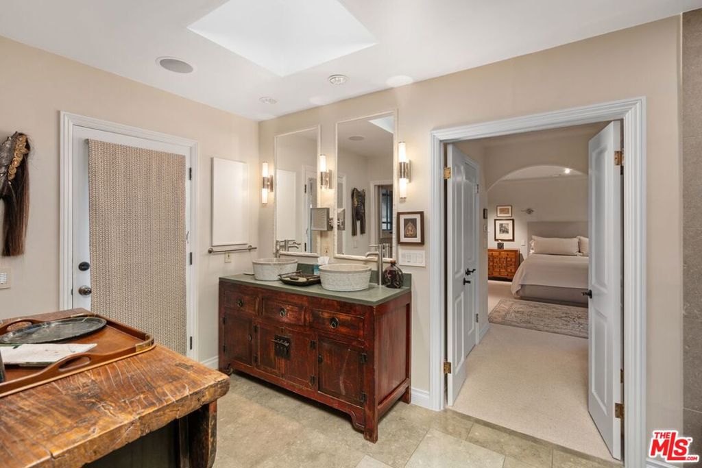 Little Holmby - Residential