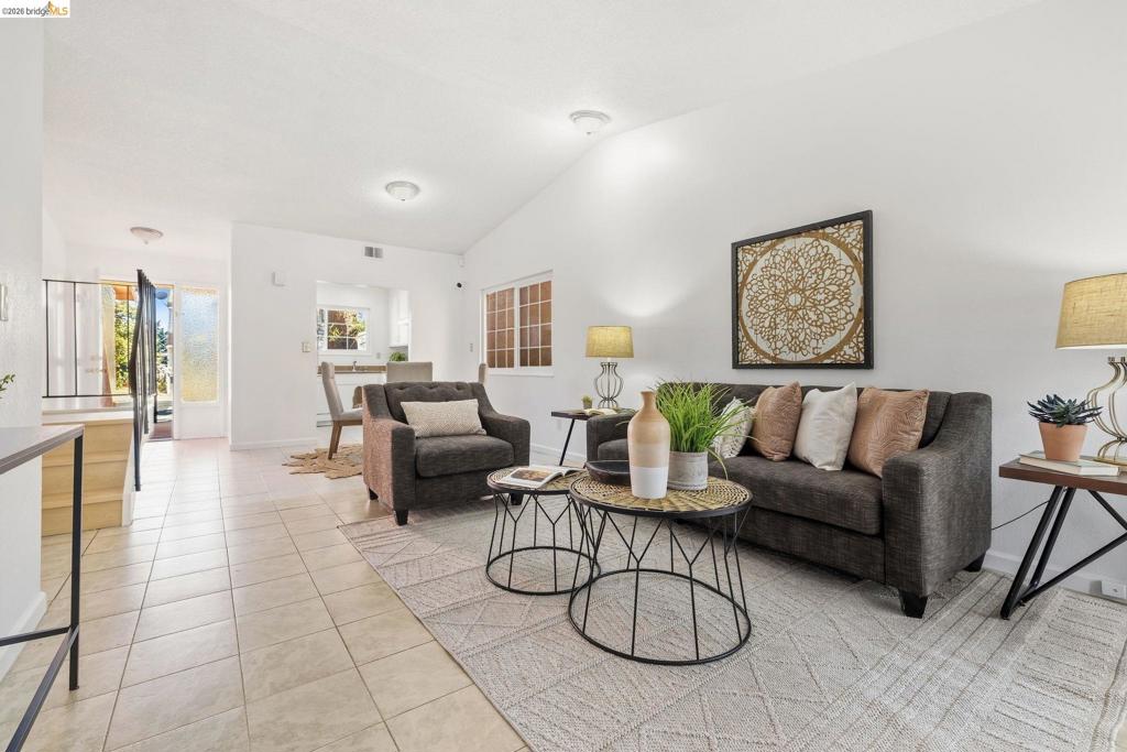 2412 Sequoia Dr