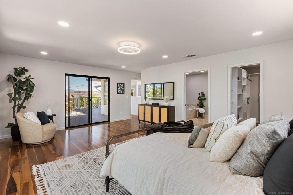 La Mesa - Residential