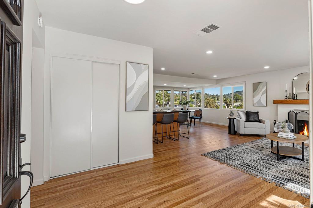 La Mesa - Residential