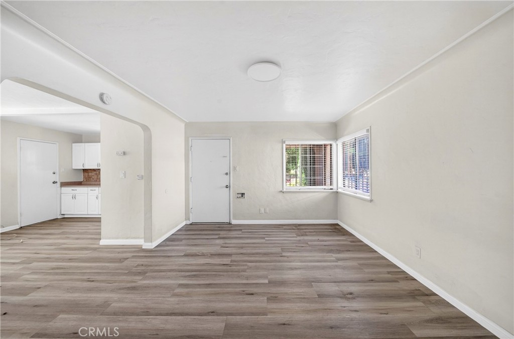 2901 E 65th