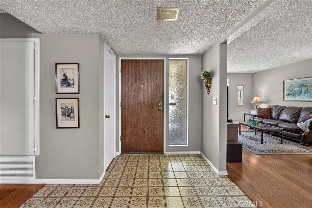 1422 Bella Vista