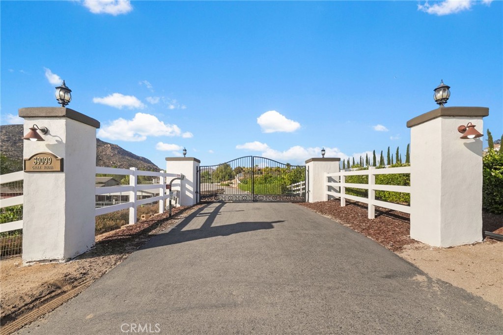 39099 Calle Jojoba
