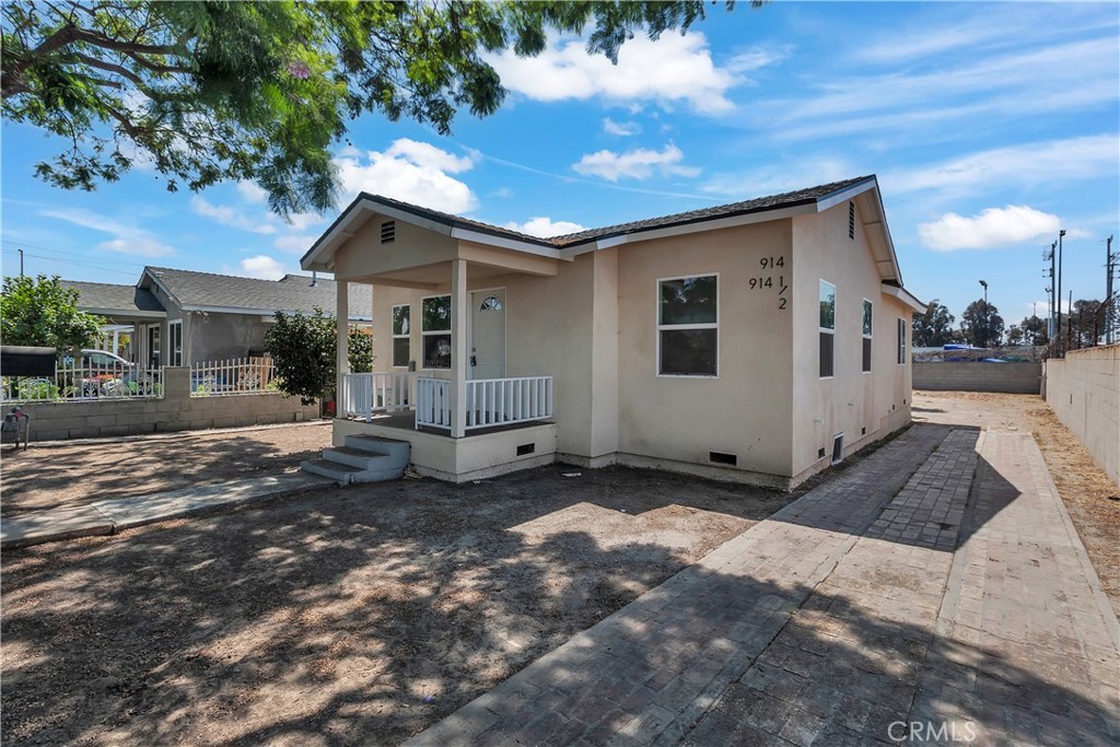 Fully renovated 3-bedroom, 1-bath home with a newly built Jr. ADU! Live in one unit and rent the other. Conveniently located near parks, schools, shopping centers, and with easy access to major freeways. The main home features a spacious living room, brand-new laminate wood flooring throughout, three generously sized bedrooms, and a beautifully remodeled kitchen and bathroom. Additional highlights include laundry hookups and energy-efficient mini-split A/C units. The Jr. ADU is a modern studio complete with its own kitchen and bathroom—perfect for guests, extended family, or rental income. A long driveway offers ample parking for multiple vehicles, while the expansive backyard provides endless possibilities—whether for future expansion or creating the ultimate space for entertaining family and friends. Dont miss out!!