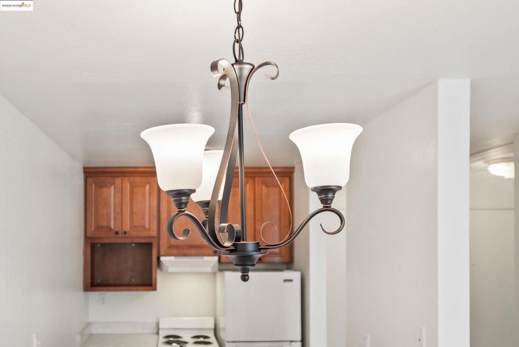 PIEDMONT AVENUE - Residential