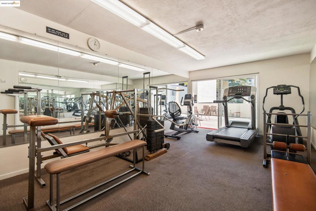 PIEDMONT AVENUE - Residential