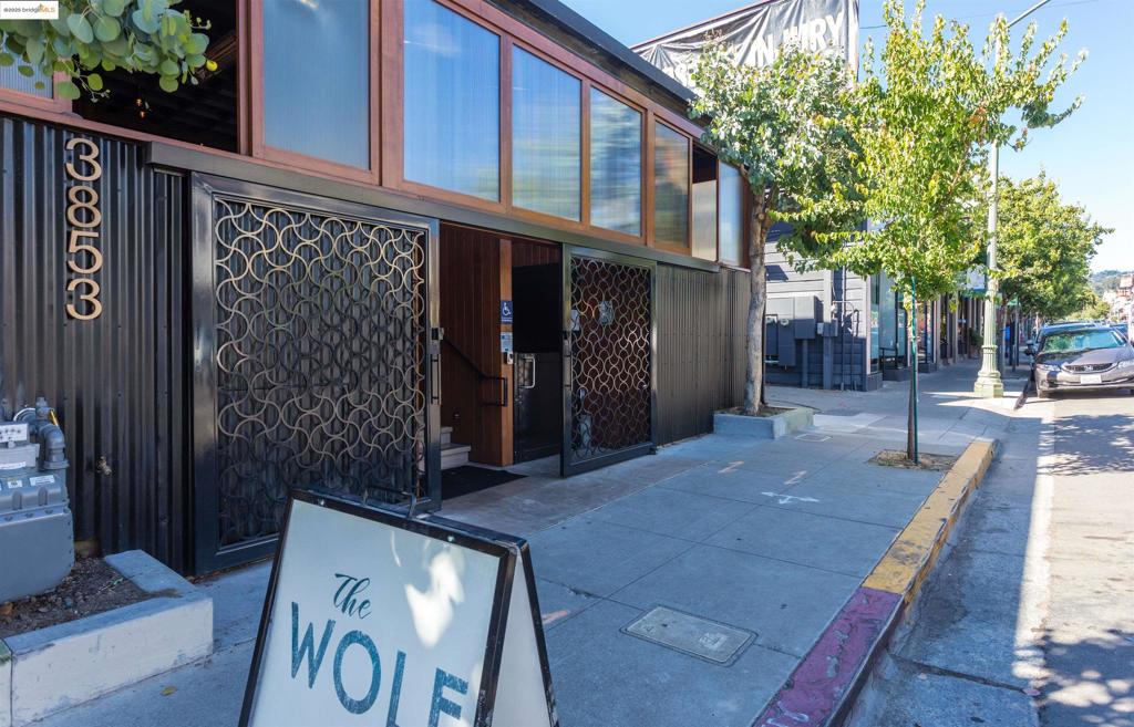 PIEDMONT AVENUE - Residential