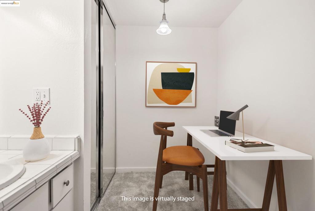 PIEDMONT AVENUE - Residential