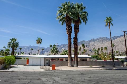 Photo of 2007 E Andreas Road, Palm Springs, CA 92262 (MLS # 219145931PS)