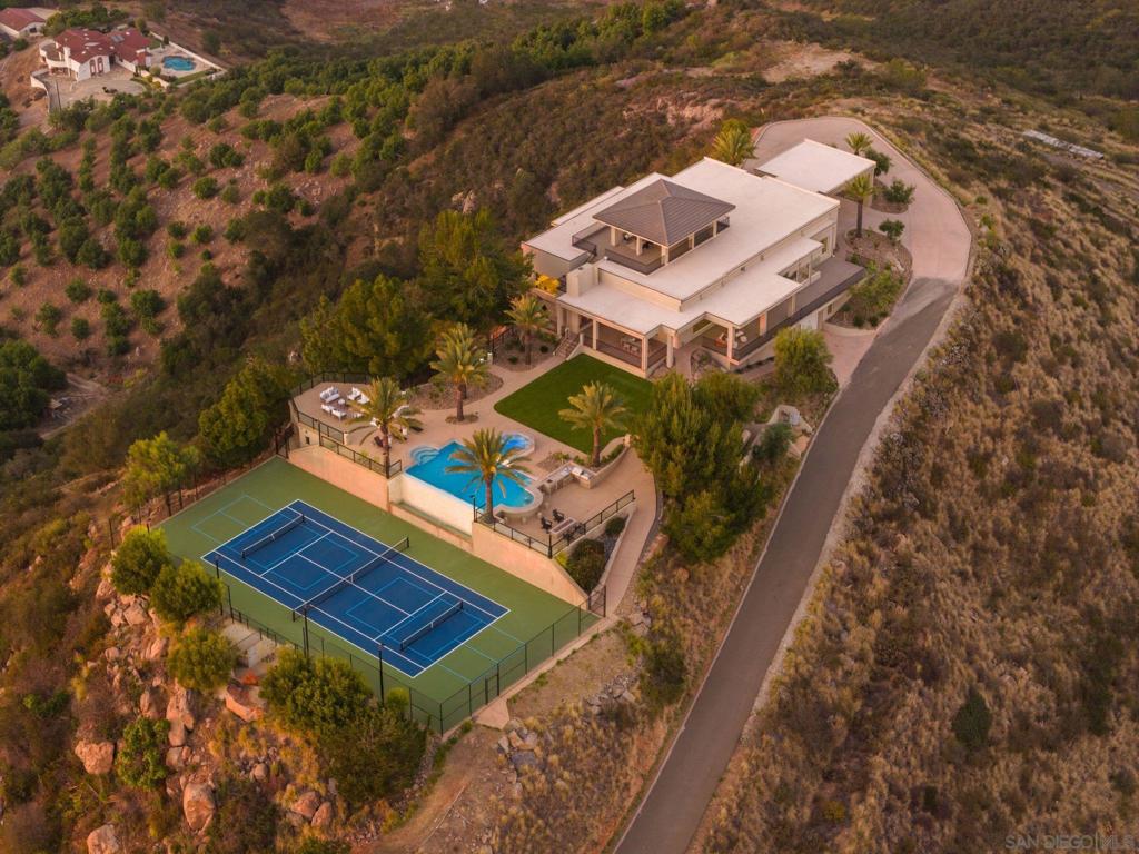2297 Sunshine Mountain Rd Rd