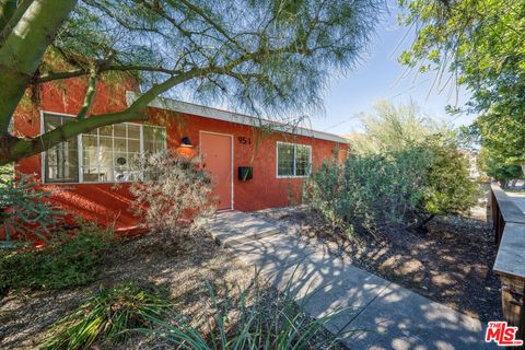 Photo of 951 N Hoover Street, Los Angeles, CA 90029 (MLS # 26779851)