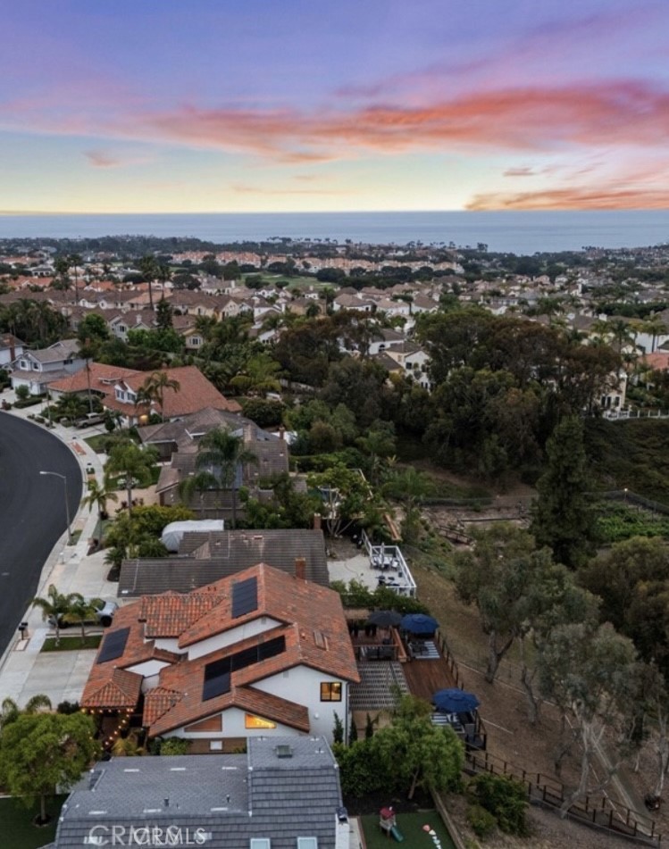 This beautifully finished 1-bedroom ADU is available now and tucked away in one of Dana Point’s most loved neighborhoods, The Landing. It has its own private entrance and comes fully furnished, making it the perfect move-in-ready space.
You’ll love the full-size kitchen with quartz countertops, stainless steel appliances, and custom cabinetry. There’s also in-unit laundry, a spacious walk-in shower, and a private patio just off the bedroom, ideal for morning coffee or a relaxing evening.
All utilities are included, plus bi-weekly maid service, just bring your suitcase and settle right in!
Centrally located just minutes from the Dana Point Harbor, downtown, world-class surf, and luxury resorts. Quick access to PCH, the 73, 74, and I-5 makes getting around a breeze.
