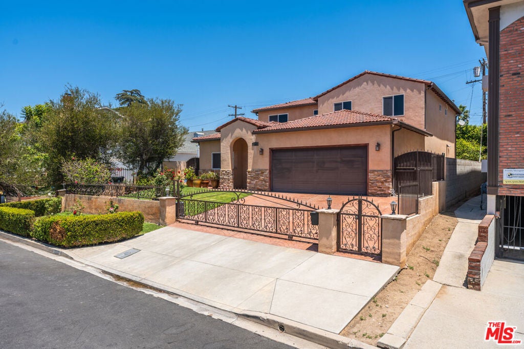 3332 Tilden Avenue, Los Angeles CA 90034