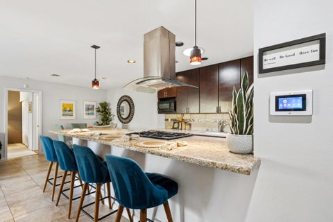 Photo of 1103 E Alejo Road, Palm Springs, CA 92262 (MLS # 219154260PS)