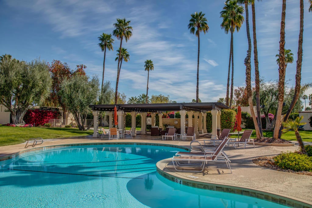 1103 E Alejo Road