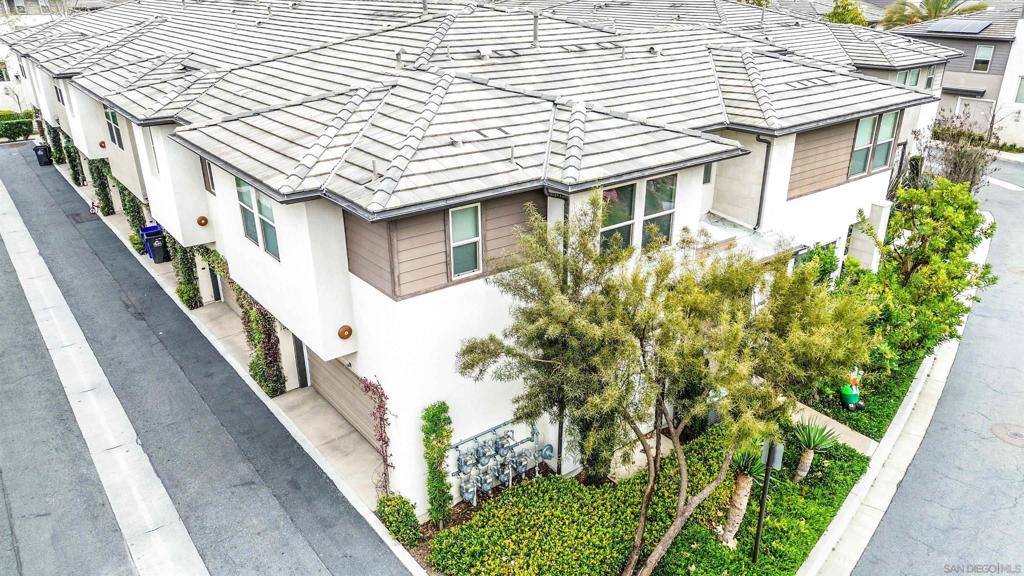 2406 Aperture Cir