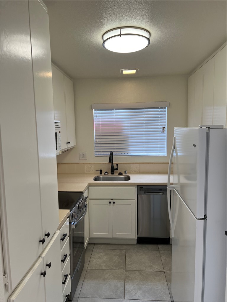 23401 La Crescenta C257