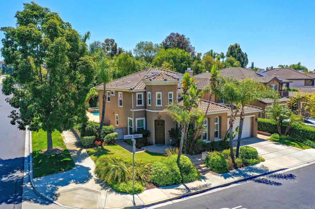 821 Shadow Ridge Pl