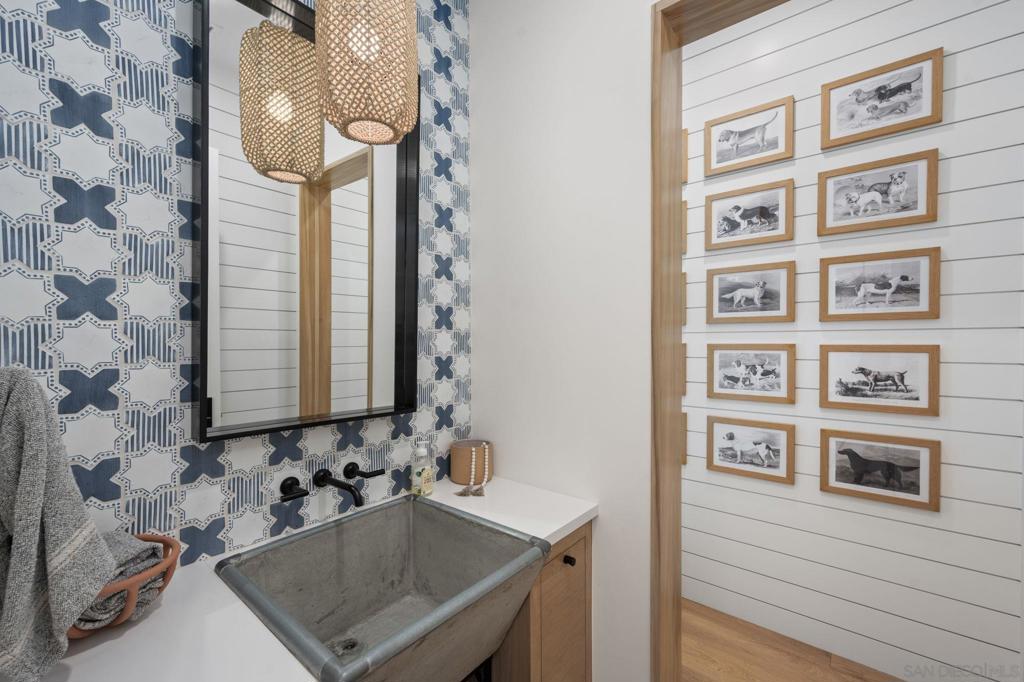 Rancho Santa Fe - Residential