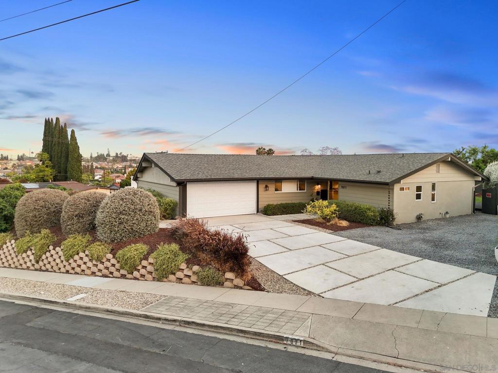 7871 Compass Lake Dr.