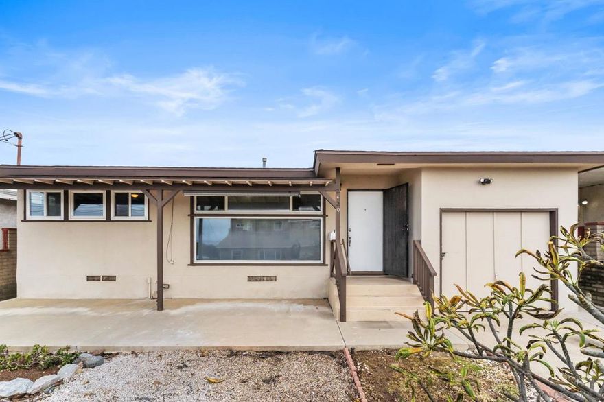 Comfortable property in Paradise Hills: a single-level rambler with stunning views of Downtown and the Bay Bridge. This home boasts a large picture window in the living room, perfect for enjoying the view. The remodeled kitchen includes granite countertops and solid wood cabinetry. Wood floors run throughout the home, with tile in the kitchen and bathrooms. The home includes three bedrooms and one newly remodeled hall bathroom. Exterior features include large front and back patios, a two-tier backyard with established trees, and western views. Also included is a single-car garage with laundry and additional storage. The property is conveniently located near easy access to schools, parks as well as the 54 and 805 freeways.