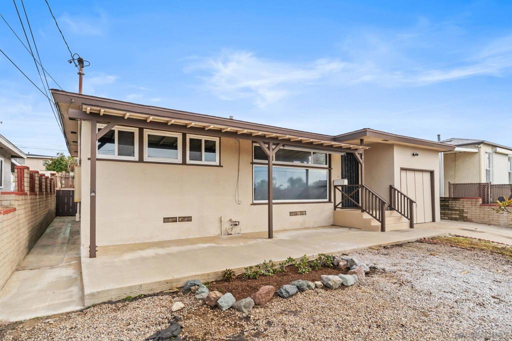 Paradise Hills - Residential