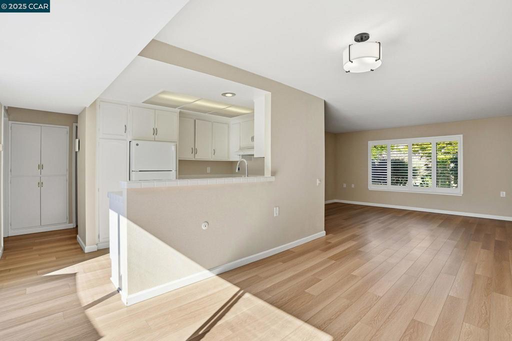 ROSSMOOR - Residential