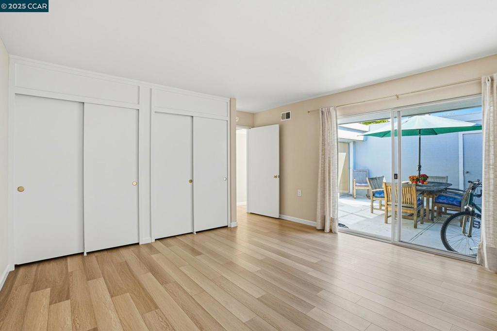 ROSSMOOR - Residential