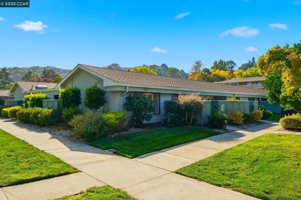 ROSSMOOR - Residential