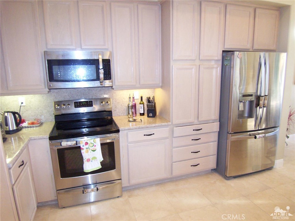 Oasis Country Club - Residential