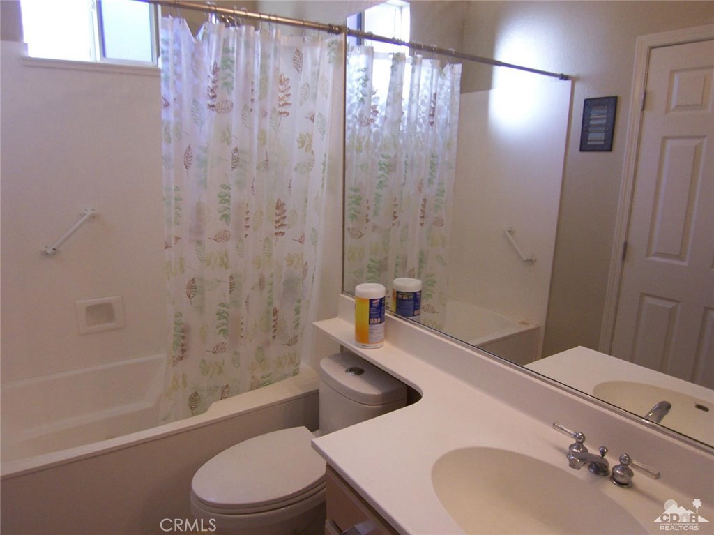 Oasis Country Club - Residential