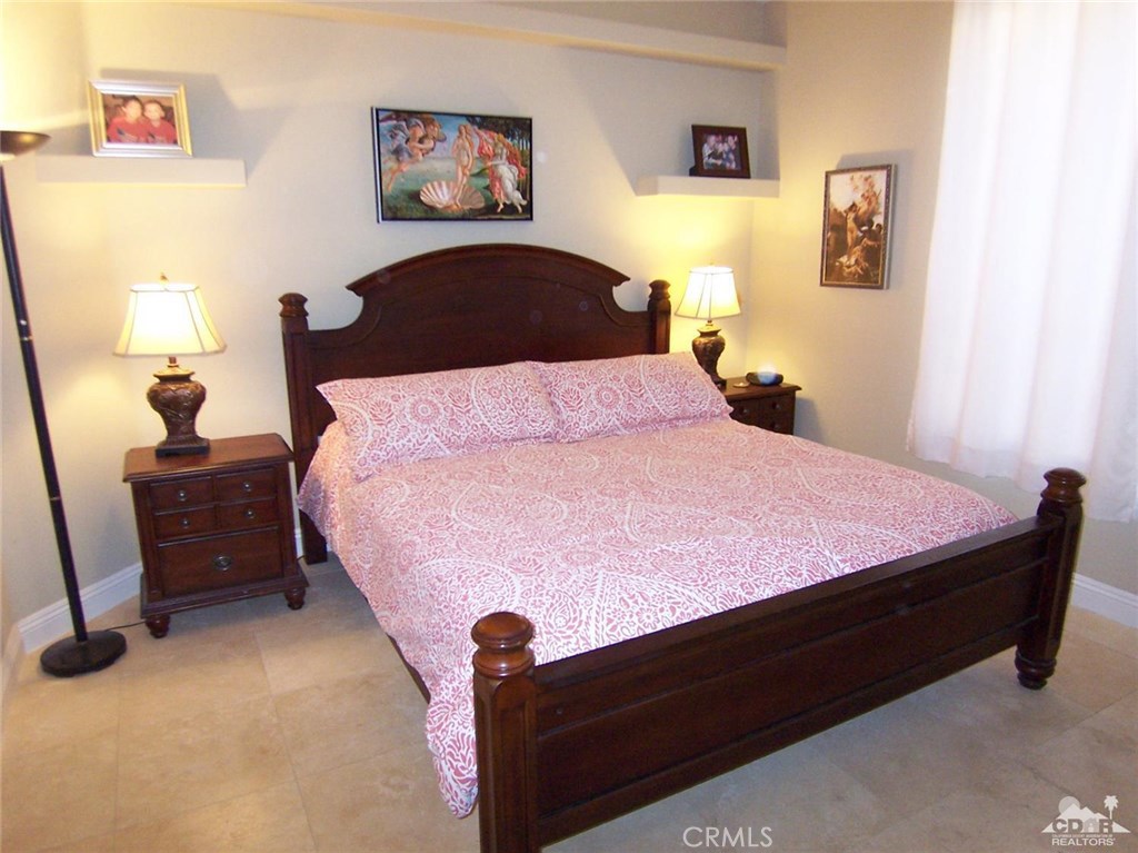 Oasis Country Club - Residential