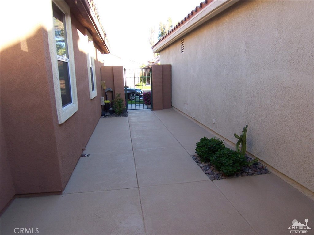 Oasis Country Club - Residential