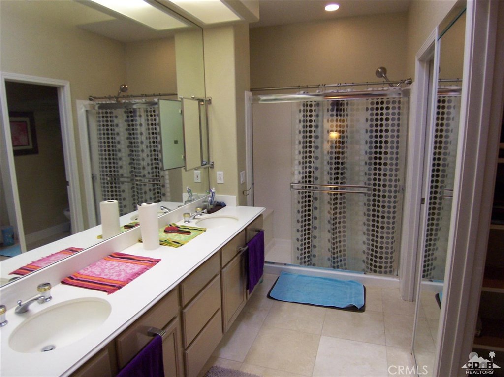 Oasis Country Club - Residential