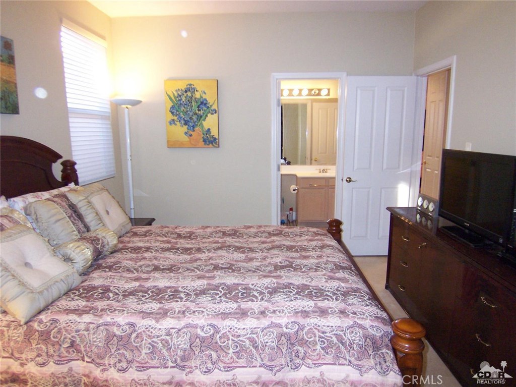 Oasis Country Club - Residential