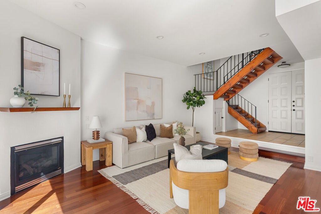 1127 9th Street