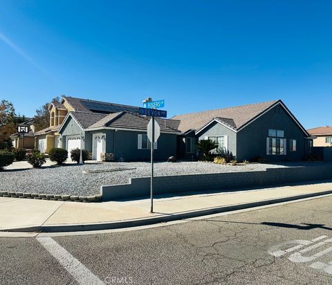 Photo of 13994 Rogers Ln, Victorville, CA 92392 (MLS # SB25241285)