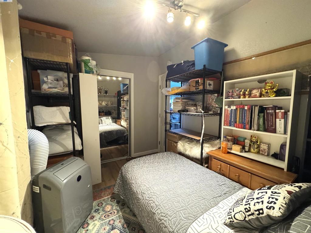 SUNNYVALE - Manufactured In Park