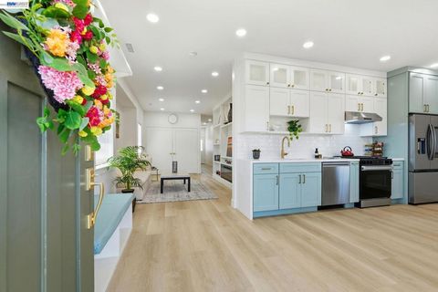 Photo of 5605 E 16Th St St, Oakland, CA 94621 (MLS # 41129586)