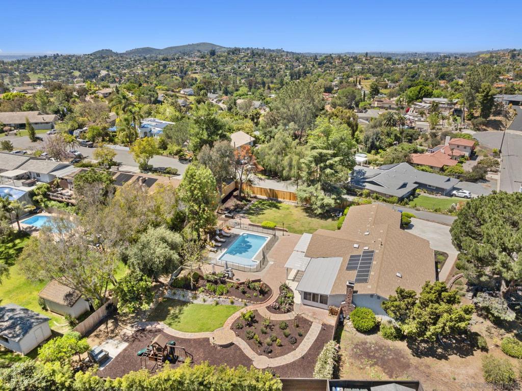 10933 Sunray Pl