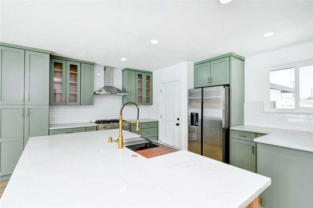 1613 S Roosevelt Avenue