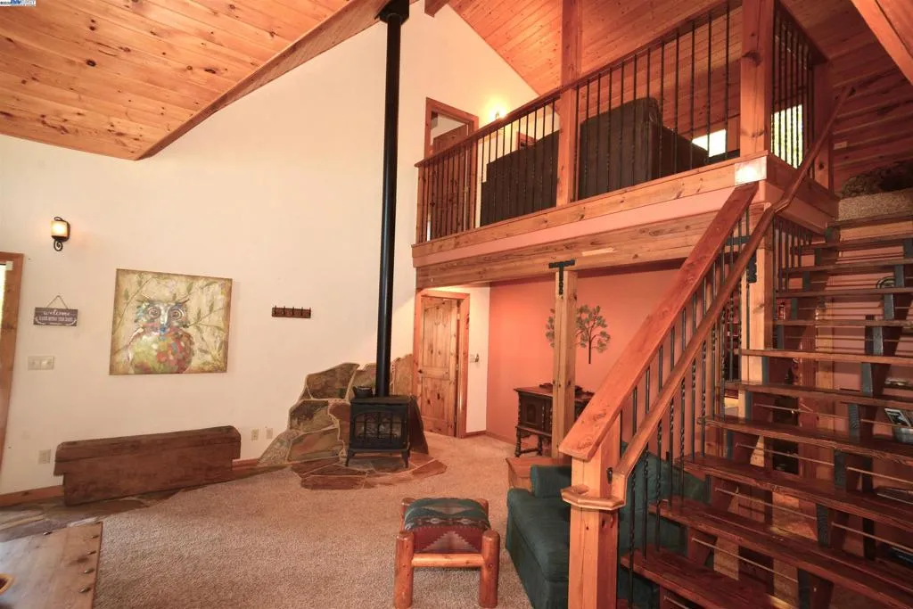 Nevada City, California 95959, United States, 3 Bedrooms Bedrooms, ,3 BathroomsBathrooms,Residential,Active,184690