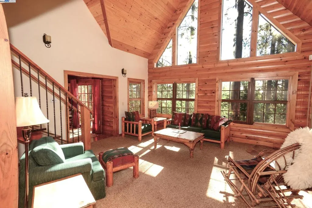 Nevada City, California 95959, United States, 3 Bedrooms Bedrooms, ,3 BathroomsBathrooms,Residential,Active,184690